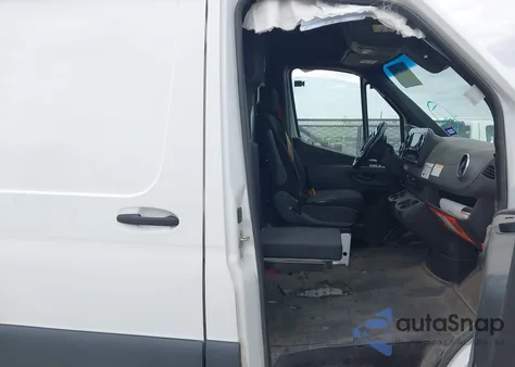 2022 Mercedes-Benz Sprinter 2500 High Roof I4 Diesel from USA, damaged, VIN W1Y4DCHY2NT094742